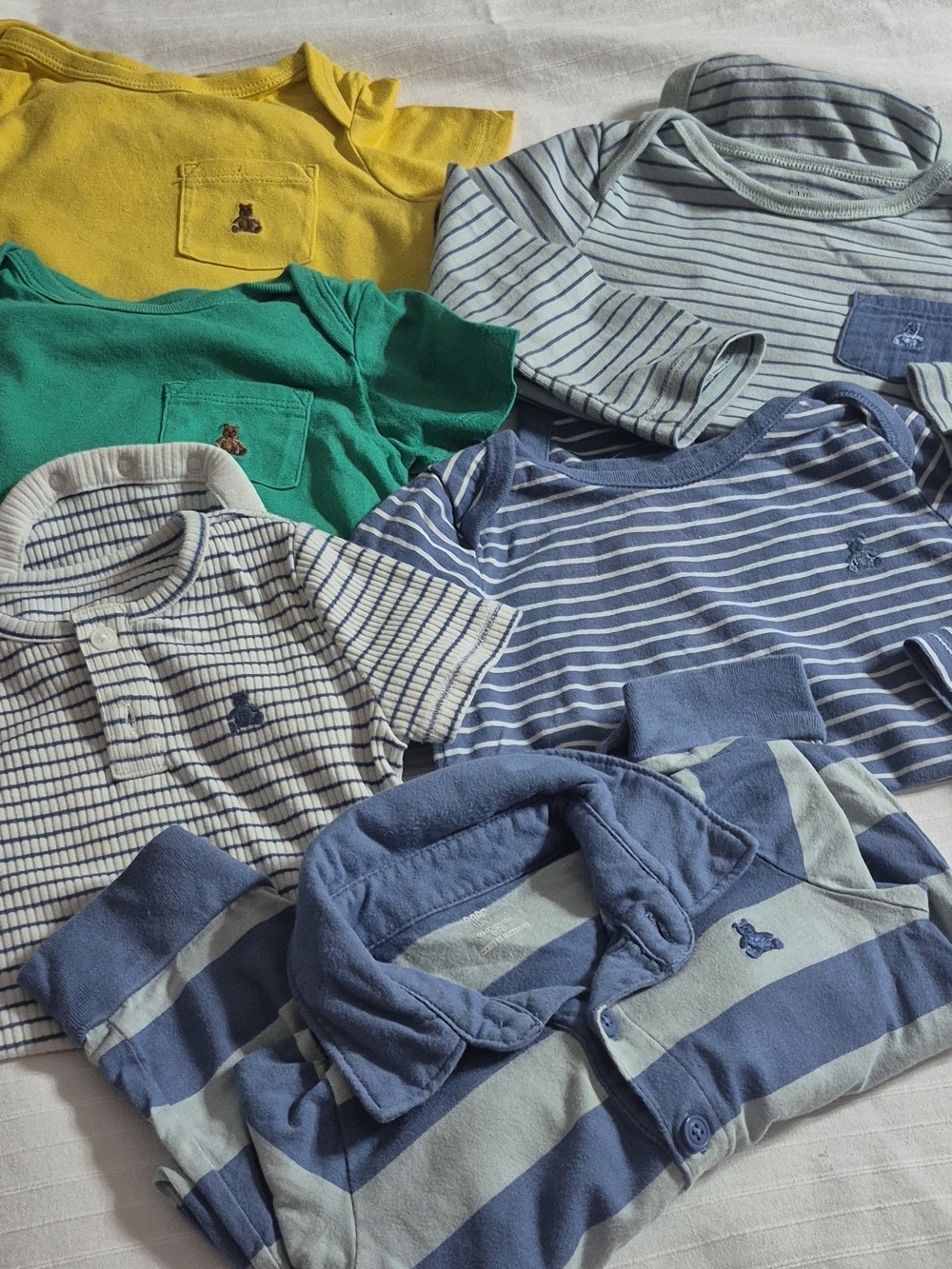 Baby Gap Mix Bundle (6 Pieces) 12-18 Months .